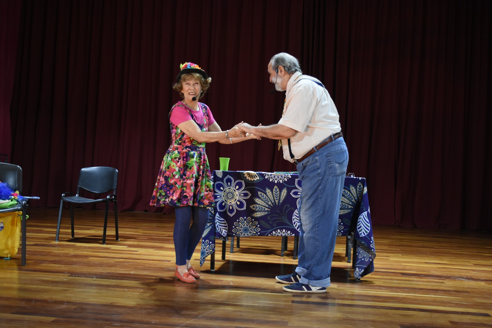 Teatro leído en la UNCA: alumnos de La Fray disfrutaron de la “Pido Gancho”
