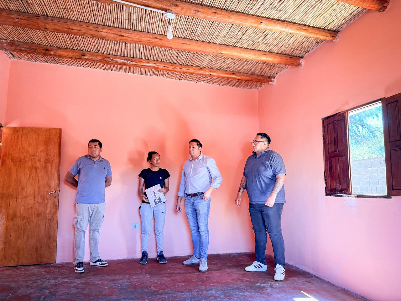 Dos familias del barrio La Paz recibieron mejoramientos habitacionales con apoyo del Municipio