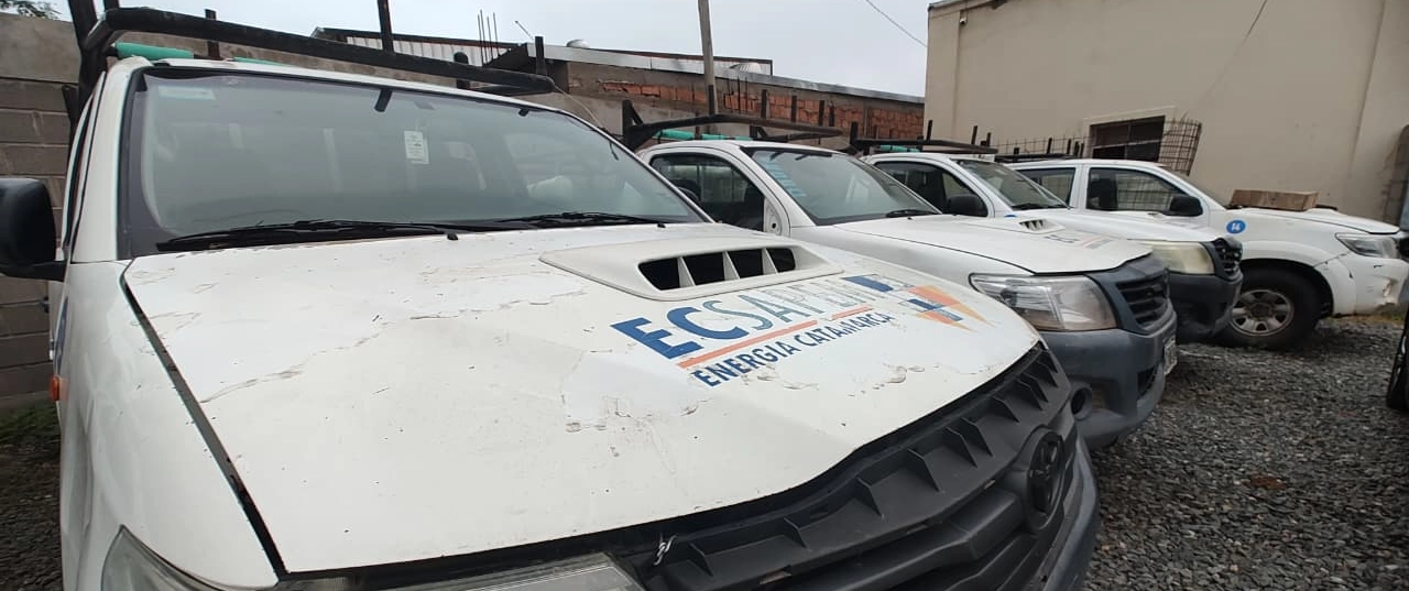 Rematan 25 vehículos fuera de servicio y abren la participación al público